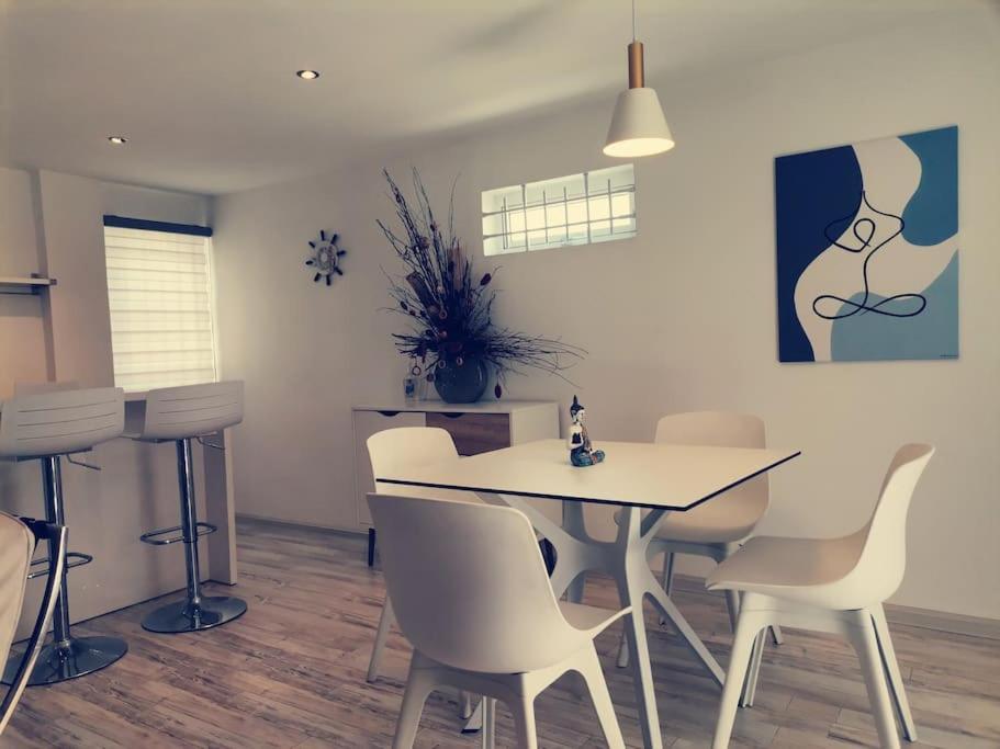 Lovely Two Bedrooms Apartment. Flic en Flac Екстер'єр фото