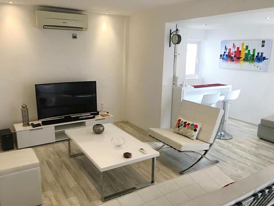 Lovely Two Bedrooms Apartment. Flic en Flac Екстер'єр фото