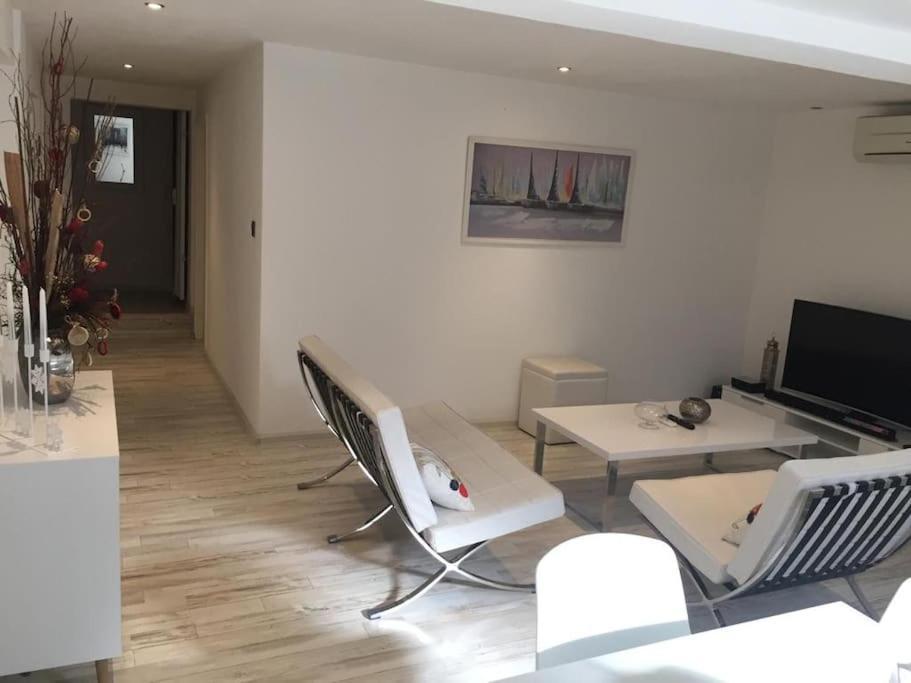 Lovely Two Bedrooms Apartment. Flic en Flac Екстер'єр фото